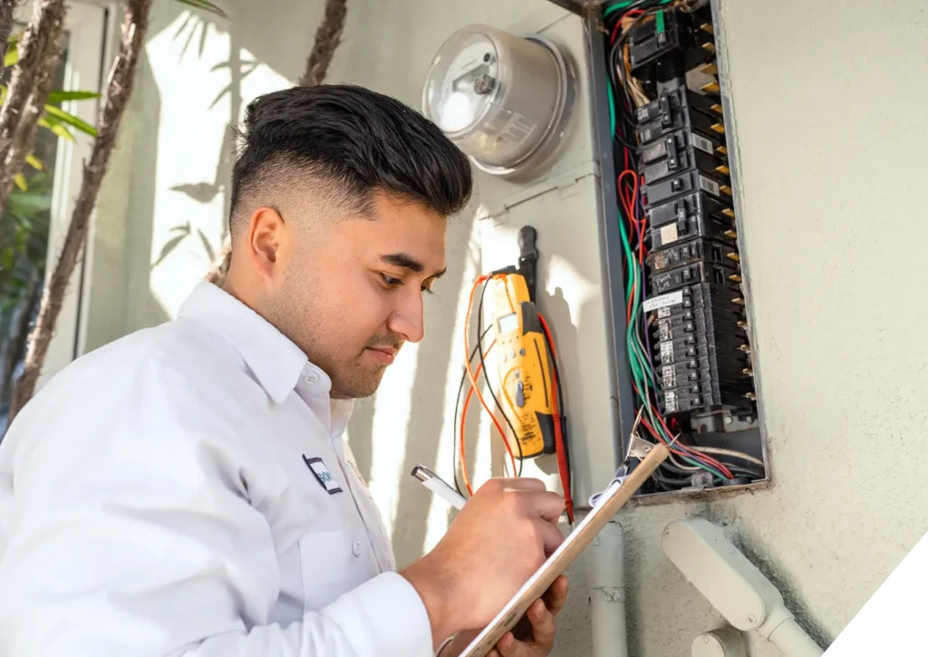 Reliable Home Comfort electrician conducting home electrical inspection – Electrical Inspections in Los Angeles.